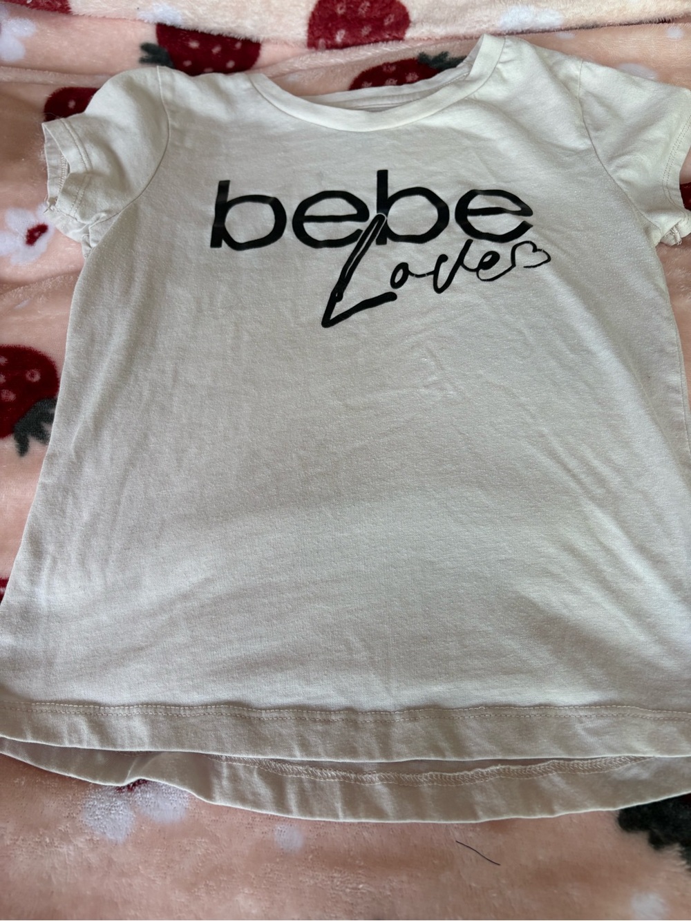 Bebe love t-shirt